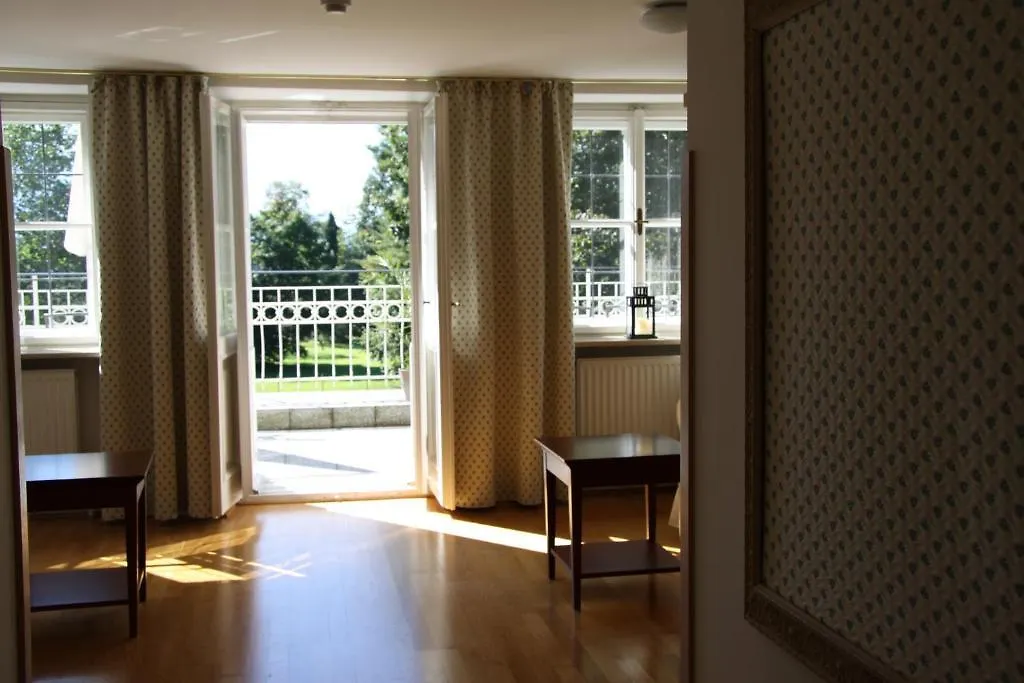 Villa Trapp Зальцбург Отель
